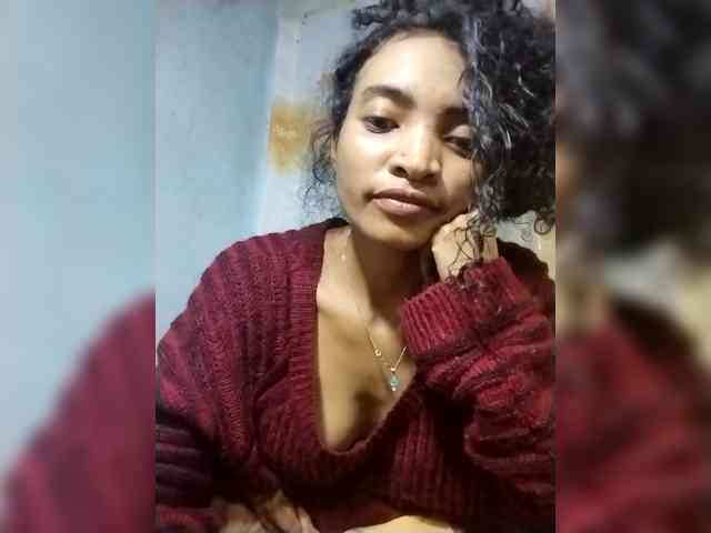 Shanya12 webcam