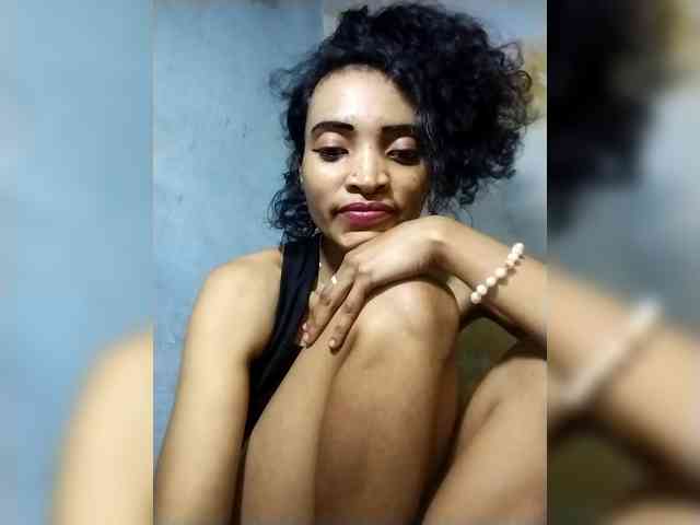 Shanya12 webcam