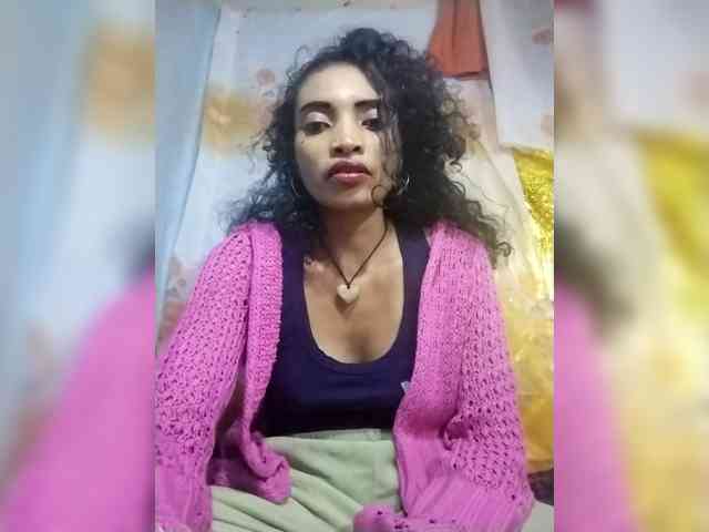 Shanya12 webcam