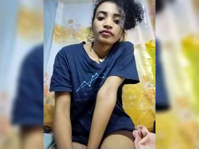 Shanya12 webcam