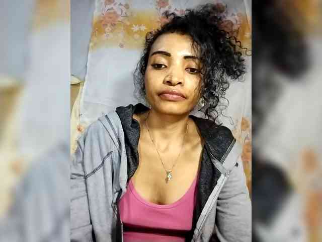 Shanya12 webcam