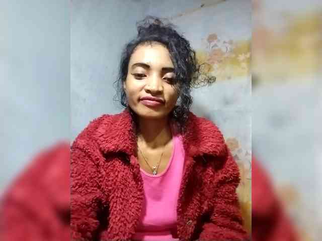 Shanya12 webcam