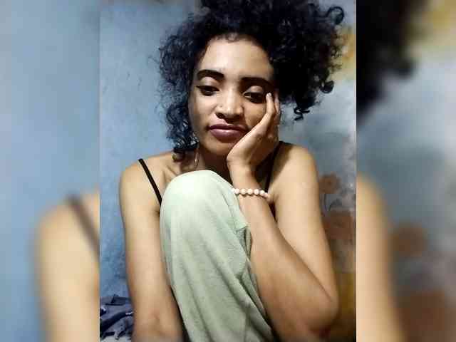 Shanya12 webcam