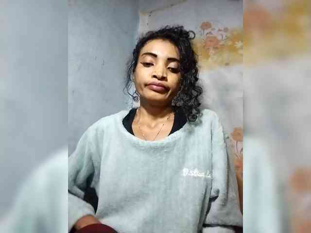 Shanya12 webcam