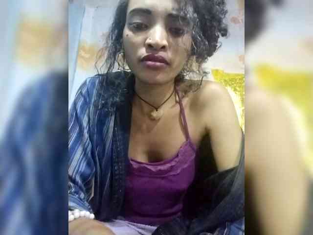 Shanya12 webcam