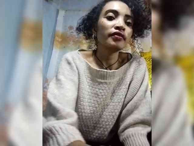 Shanya12 webcam