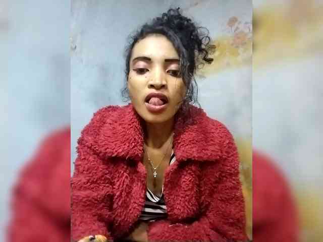 Shanya12 webcam