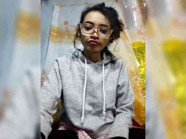 Shanya12 webcam