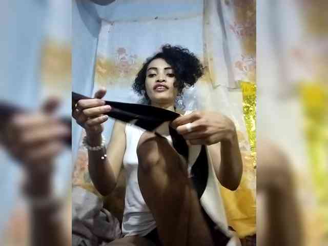 Shanya12 webcam