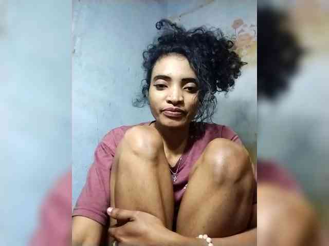 Shanya12 webcam