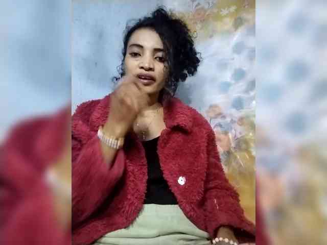 Shanya12 webcam