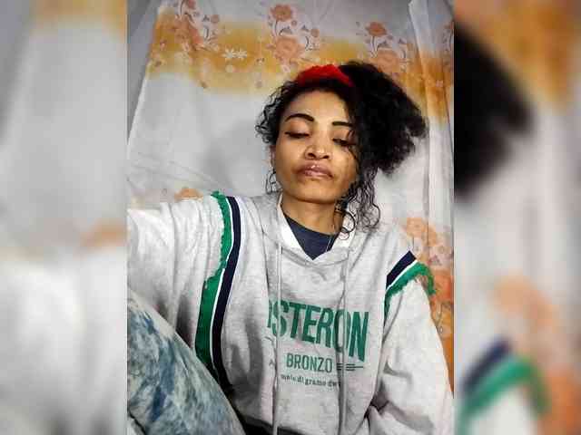 Shanya12 webcam