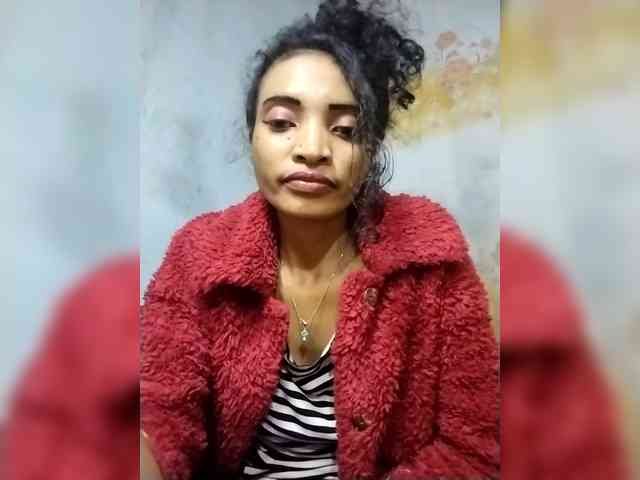 Shanya12 webcam