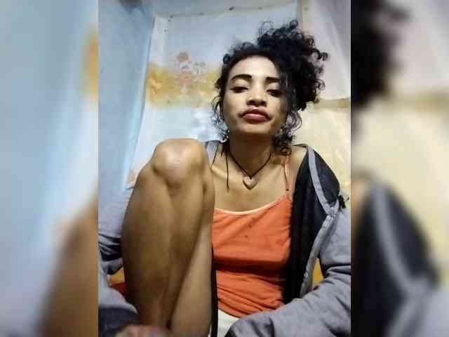 Shanya12 webcam