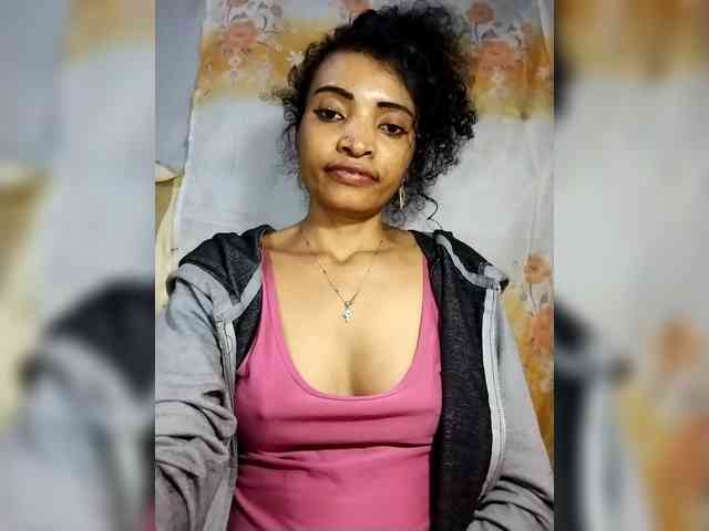 Shanya12 webcam