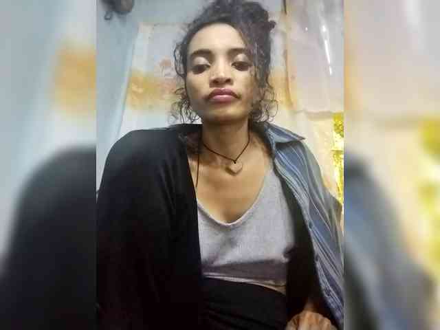 Shanya12 webcam