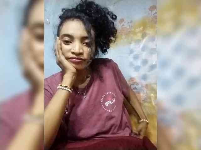 Shanya12 webcam