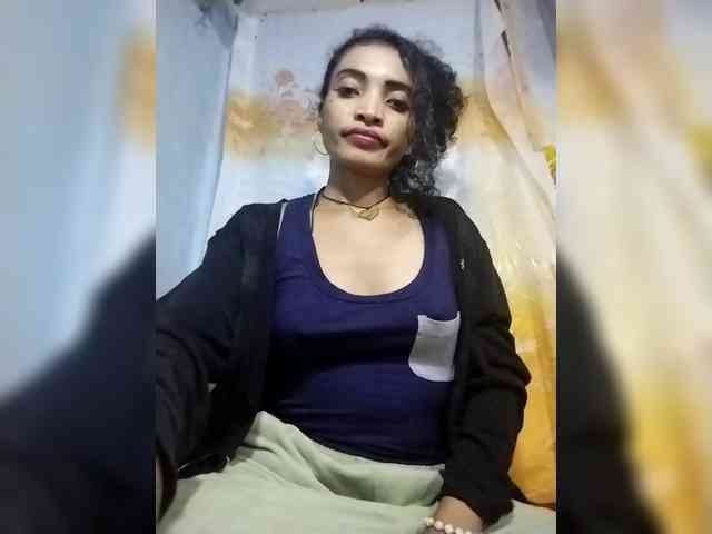 Shanya12 webcam