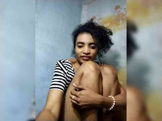 Shanya12 webcam