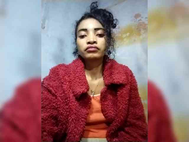 Shanya12 webcam
