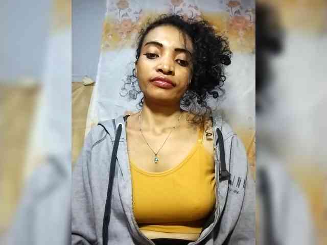 Shanya12 webcam