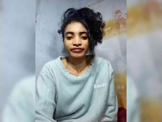 Shanya12 webcam