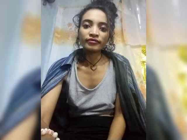 Shanya12 webcam