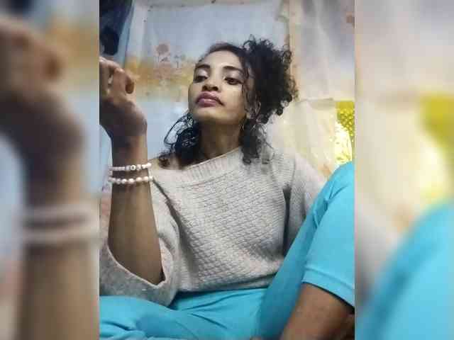 Shanya12 webcam