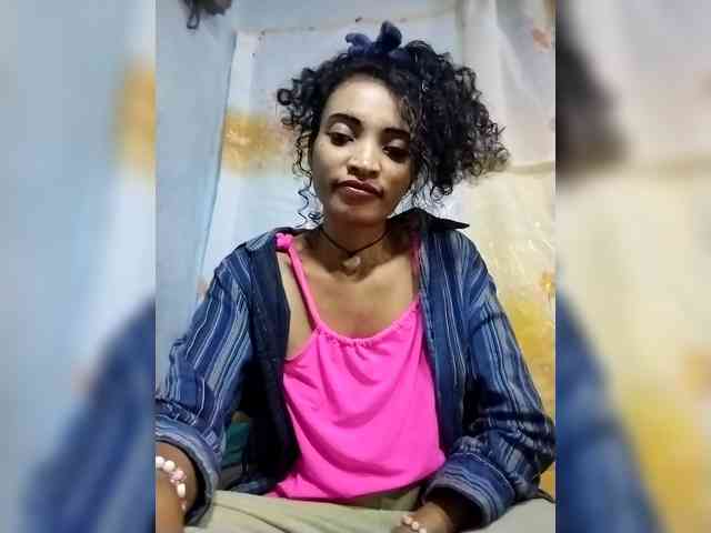 Shanya12 webcam