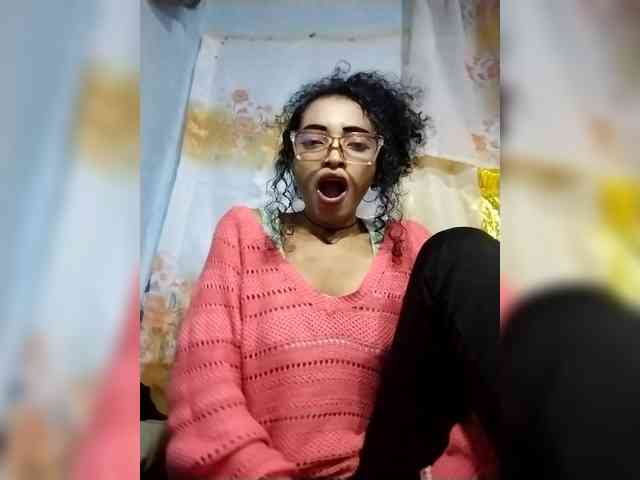 Shanya12 webcam