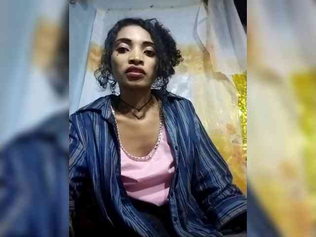 Shanya12 webcam