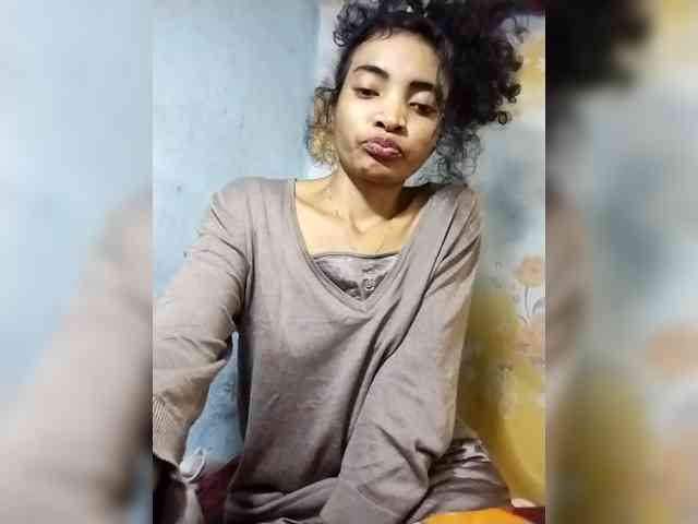 Shanya12 webcam