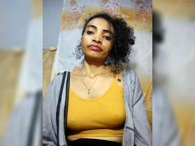 Shanya12 webcam
