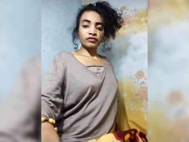 Shanya12 webcam