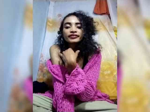Shanya12 webcam