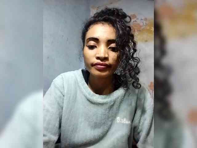 Shanya12 webcam