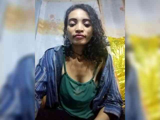Shanya12 webcam