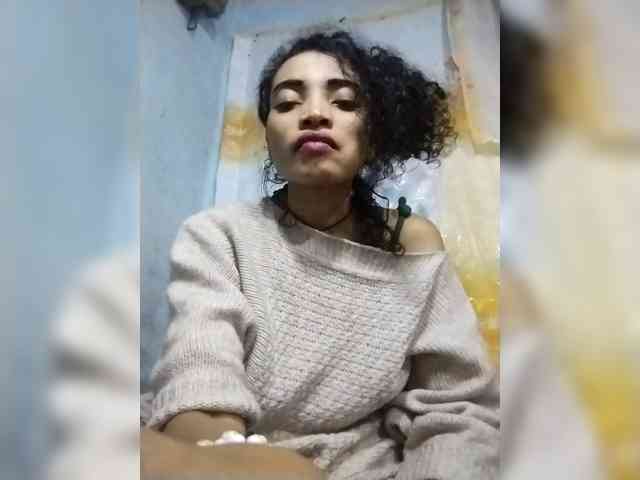 Shanya12 webcam