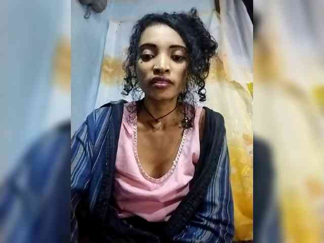 Shanya12 webcam