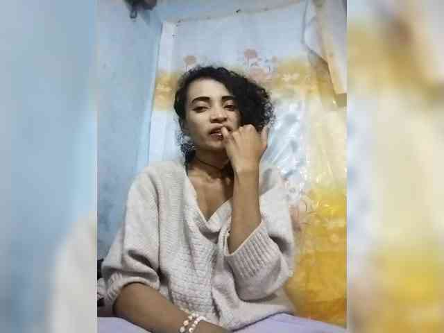 Shanya12 webcam