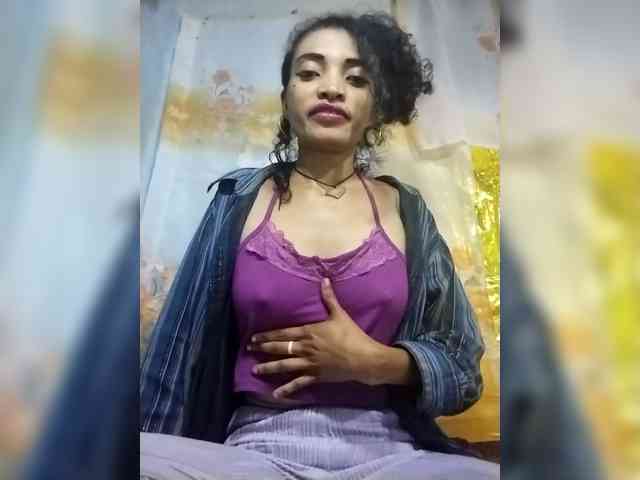 Shanya12 webcam