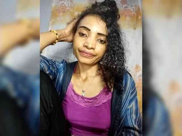 Shanya12 webcam