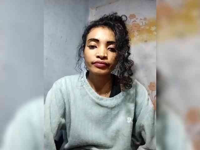Shanya12 webcam