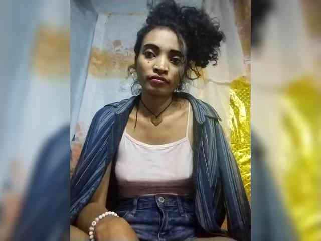 Shanya12 webcam