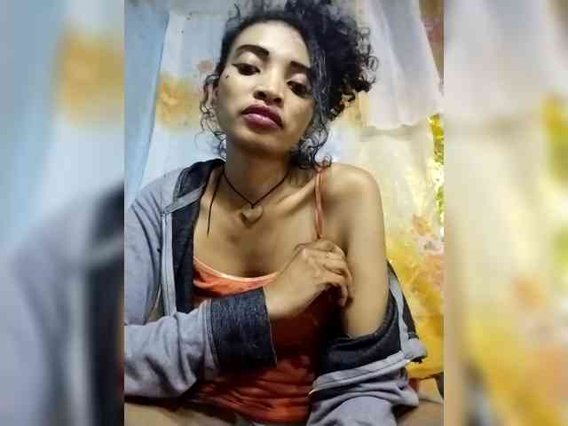 Shanya12 webcam