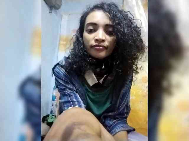 Shanya12 webcam