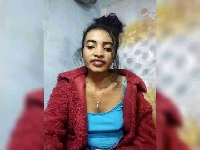 Shanya12 webcam