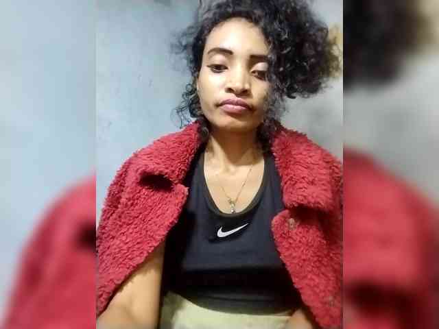 Shanya12 webcam