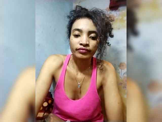 Shanya12 webcam