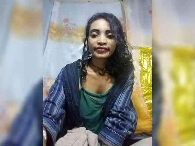 Shanya12 webcam